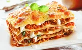 طرز تهیه لازانیای ایتالیایی با سس بشامل