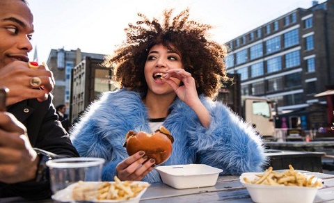 اشتباهات مرگبار بعد از صرف غذا