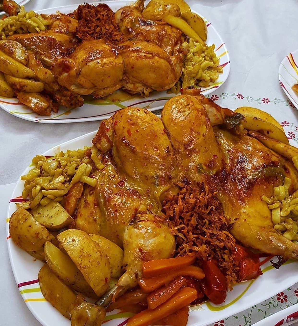 مرغ بریونی با سایدیش سبزیجات